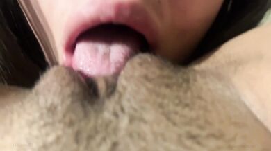 I eat all her pussy LESBIANS
