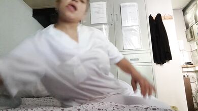 I masturbate at work while my boss is about to arrive, a hot Latina.