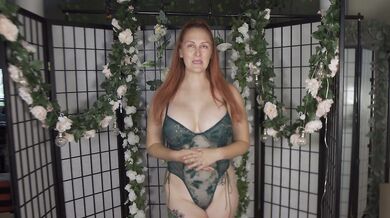 Big Boobs Red Head Lingerie Try On Haul! Color Green!