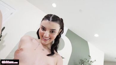 GIRLCUM Spinner Slut Goes Epileptic After Losing Control Of Her Pussy - Julia James
