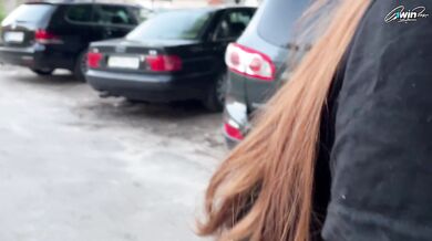 Stranger girl gave me hot blowjob in entrance