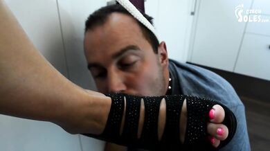 Princess and her foot slave for fun (femdom, choking, shoe worship, foot worship, bratty feet, toes)