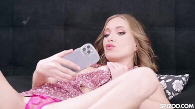Sexy Angelika Grays Takes Dick In Her Shaved Pussy
