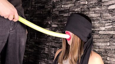 FOOD GAME - It's Too Big For My Step-Sister - TASTE GAME BLINDFOLDED