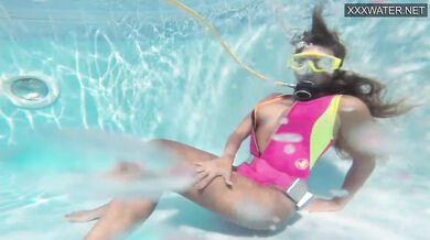 Irina Poplavok blonde pornstar in the pool