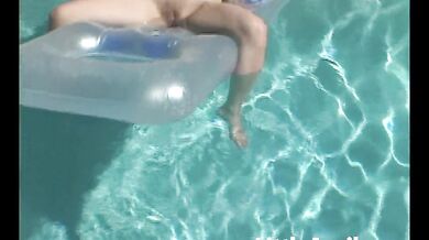 Little April fingers herself in the pool in a POV solo