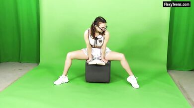 Talented naked gymnast Kim Nadara spreading legs
