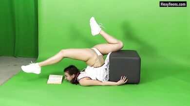 Talented naked gymnast Kim Nadara spreading legs