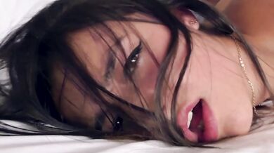 Latina Maid Rosa Roca Has Hardcore Sex During Her Working Schedule - MAMACITAZ