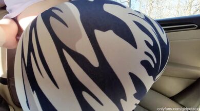 Short Hair Stepsister lets Me Spank and Grab Her Big Perfect Ass in the Car