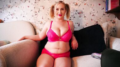 Tittyfucking Bratty Gold Digging StepSister