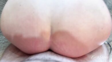 Gorgeous big round ass MILF takes on a portion of hot cum