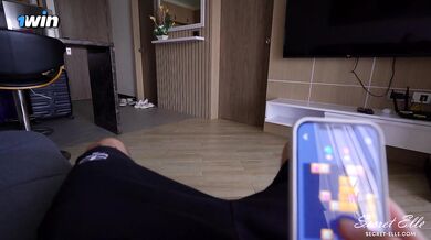 INNOCENT RUBBING with Step SISTER ended with UNEXPECTED CREAMPIE! - Secret Elle