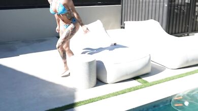 My horny boss made me fuck her raw for peeping on her - Jakknife x Effycutie