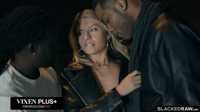 Blonde Dped in Interracial Threesome