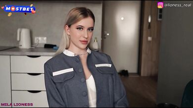 A Hot Schoolgirl Came to Take Exams with Her Tight Pussy. Facial Care of a Cu...