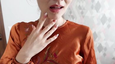 Slow JOY for my user while I am undressing - Joanna Plum