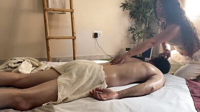 Traditional Thai Oil Back Massage