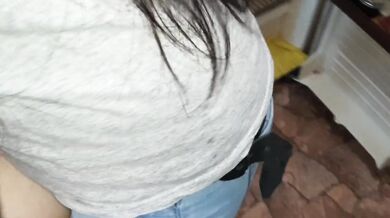 Fucked my girlfriend when she was cleaning the apartment - lesbian_illusion