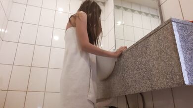 The morning should not begin with brushing teeth, but with passionate sex - lesbian_illusion