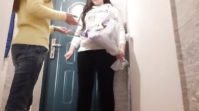 Paid off the flower delivery girl with analingus and - lesbian_illusion