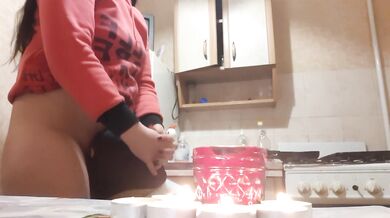 I thanked her with for a romantic evening by candlelight - lesbian_illusion