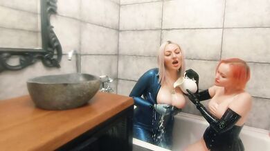 Bath relax in latex rubber with milk, romantic funny fetish video