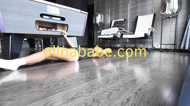 Slutty 18 Year Old Girl Shows Her Twerk Moves For You Solo