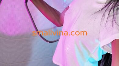 Amateur 4ft Tall Thai So Horny And Wet In The Showers