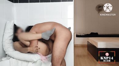 Hungry eating Thai milf pussy and give her creampie
