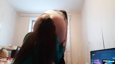 She greedily licks my ass when I make a hookah with Russian conversations - lesbian_illusion