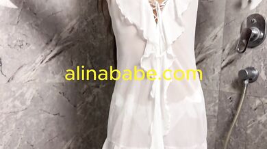 Amateur Party Diva Got Herself In Shower With Her Panties