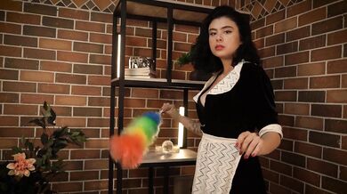 Spanish JOI Roleplau- your HOT COLOMBIAN maid makes you cum while your wife is away