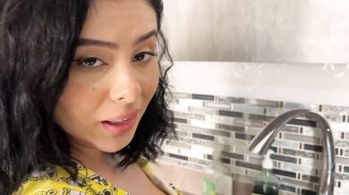 POV: YOUR roommate gets STUCK in the kitchen drawer