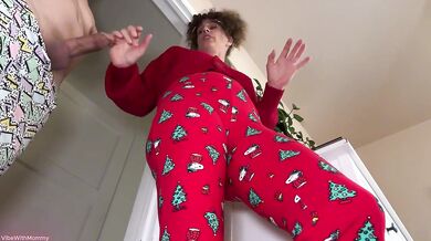 Stepmom Gives The Accidental Dirtiest Anal For Christmas
