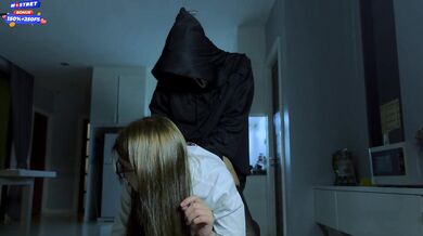 Hard Anal With Screaming. Porn parody of the movie "Scream"