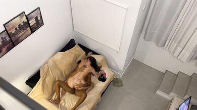 POV CASAL FAZENDO AMOR SENDO OBSERVADO PELA AMIGA