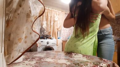 My girlfriend filmed our sex for the first time and brought us to orgasm with a cucumber