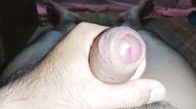 Kavin Jone play cock in bed.