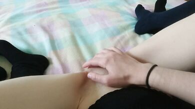 lesbian touches her girlfriend until she cums hard part 2