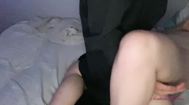 Horny lesbians scissoring cum in 2 minutes hard orgasm