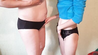 I masturbate my pussy and my girlfriend with big tits - IkaSmokS