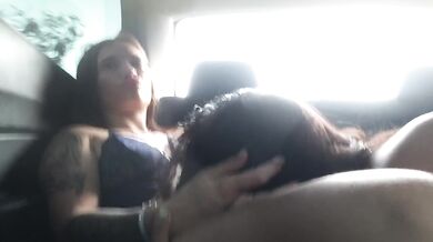 GREAT ORAL SEX IN MY NEIGHBOR'S CAR