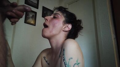 Two blowjobs on my knees, two big loads on my face and mouth, what a delicious taste
