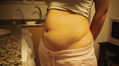 Candlelit Belly Poses – Before and After Dinner Volume Comparison teaser