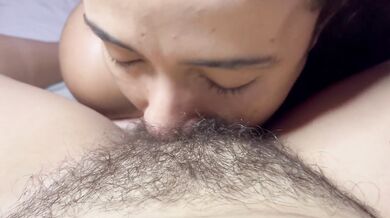 The art of sucking a hairy pussy