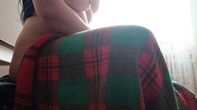 My Shy Neighbor Eats My Pussy Under The Blanket - Lesbian_illusion