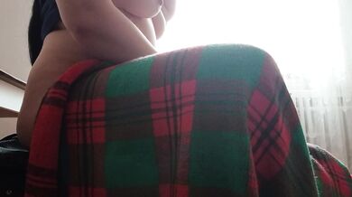 My Shy Neighbor Eats My Pussy Under The Blanket - Lesbian_illusion