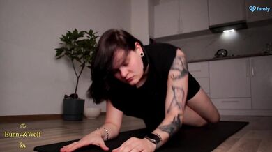 Lesbian sex. Gave her girlfriend a tongue workout.