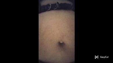 belly buttons makes me cum
